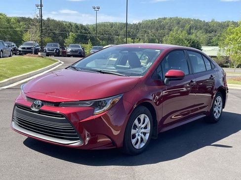 Used 2026 Toyota Corolla LE FWD image 7
