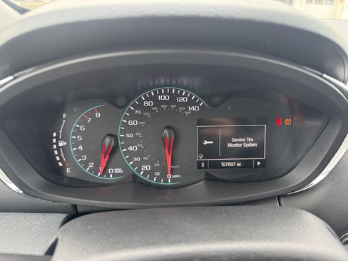 Used 2018 Chevrolet Trax LT w/ LT Convenience Package image 21