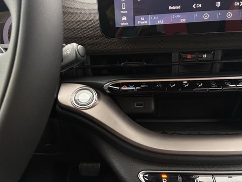 New 2025 FIAT 500 e image 23