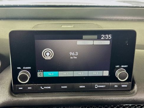 Used 2024 Honda HR-V LX image 12