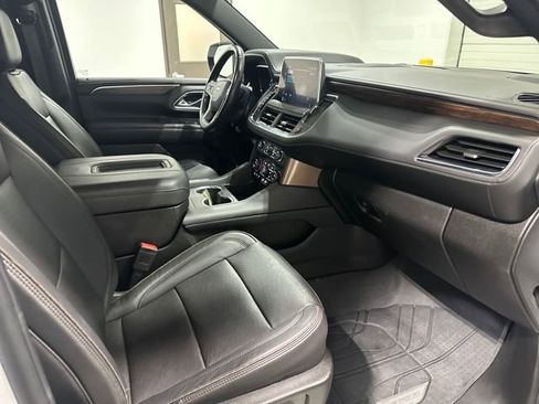 Used 2023 Chevrolet Tahoe High Country w/ Advanced Technology Package image 13