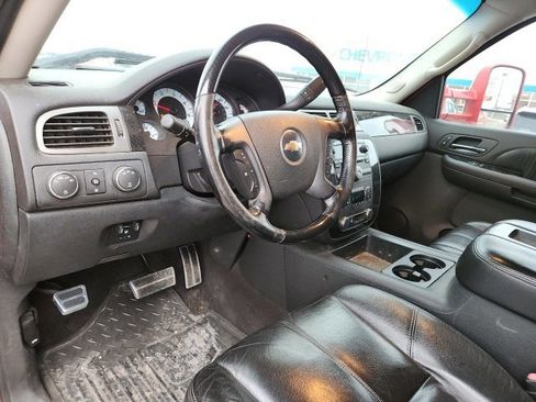 Used 2007 Chevrolet Silverado 2500 LTZ w/ Suspension Package, Off-Road image 9