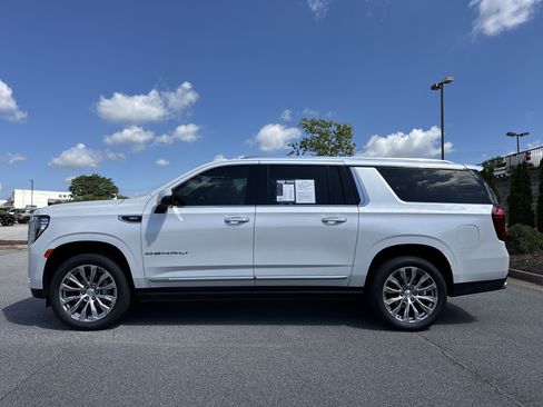 Used 2023 GMC Yukon XL Denali w/ Max Trailering Package AWD/4WD image 7