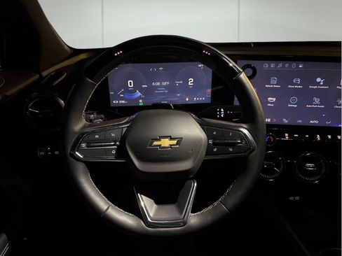 Used 2025 Chevrolet Blazer EV LT w/ Super Cruise Package image 16