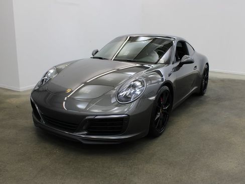 Certified 2018 Porsche 911 Carrera S RWD image 1
