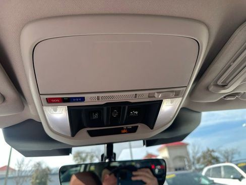 Used 2023 Subaru Forester Touring w/ Popular Package #3 image 32