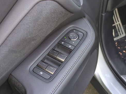 Used 2025 Lexus TX 500h AWD w/ Technology Package image 15