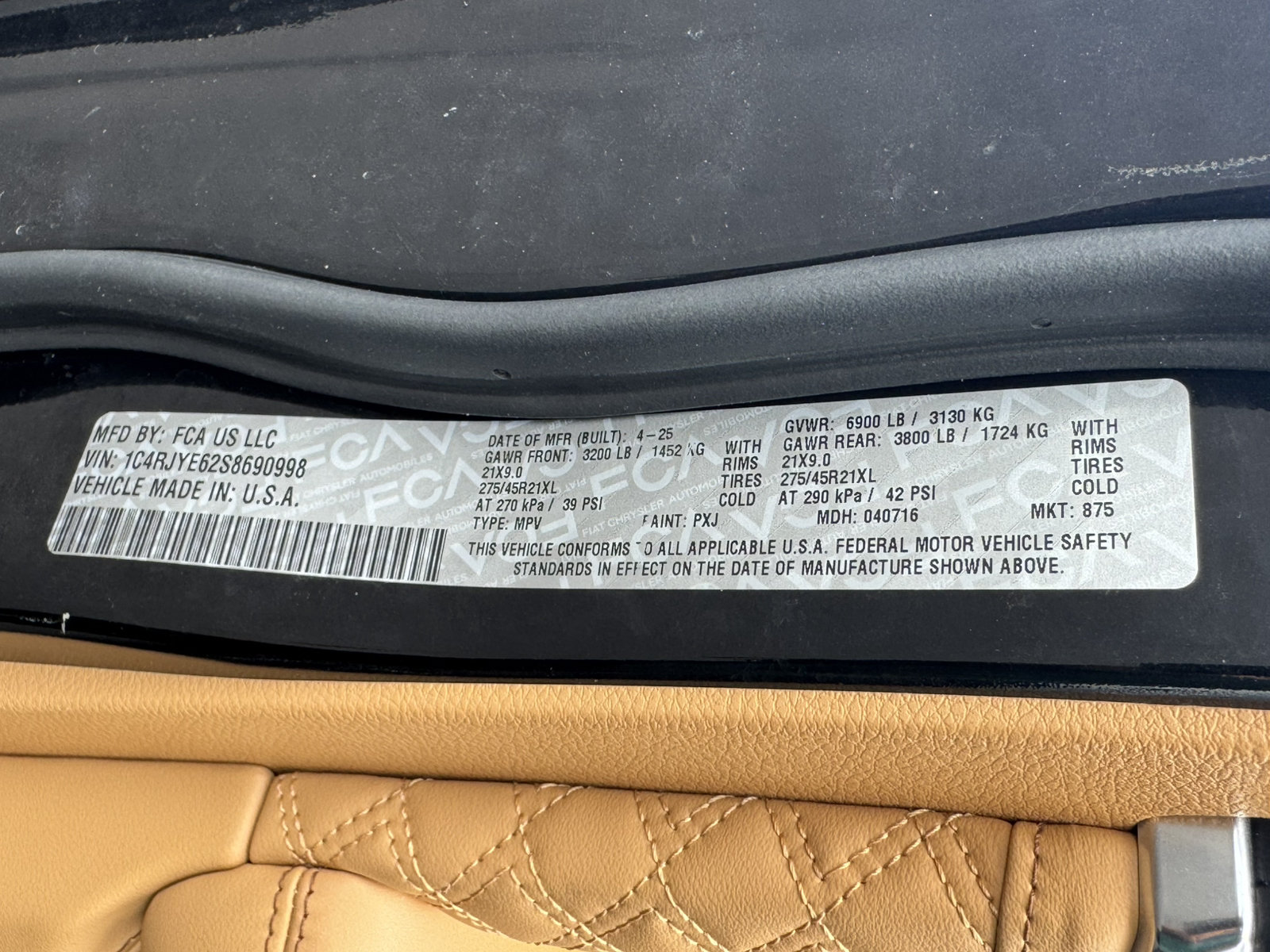 Used 2025 Jeep Grand Cherokee Summit AWD/4WD image 40