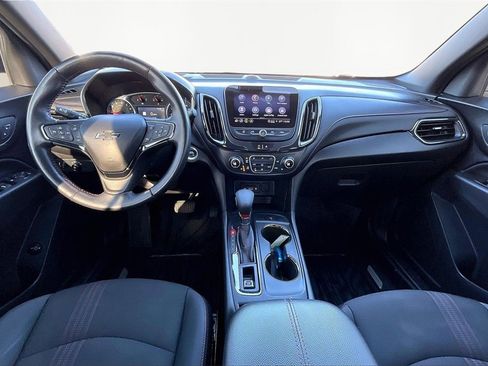 Used 2022 Chevrolet Equinox RS w/ Infotainment Package image 8