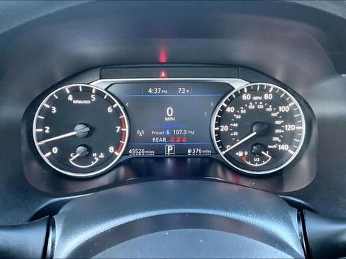 Used 2024 Nissan Altima 2.5 SV image 10