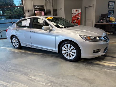 Used 2015 Honda Accord EX-L image 31