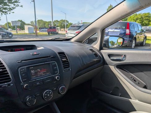 Used 2014 Kia Forte EX FWD image 25