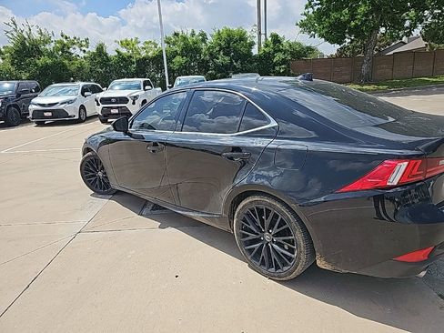 Used 2014 Lexus IS 250 w/ Navigation Package RWD image 4