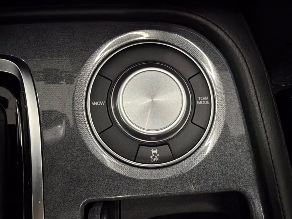 Used 2022 Nissan Armada SL w/ Midnight Edition Package RWD image 21