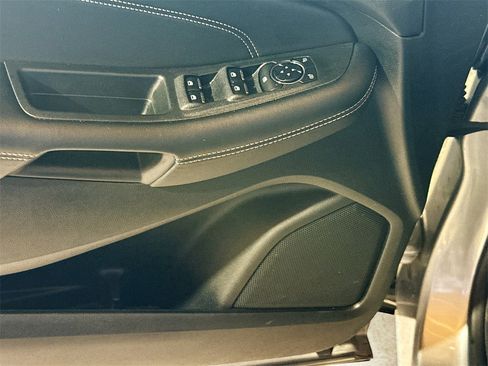Used 2024 Ford Edge Titanium image 19