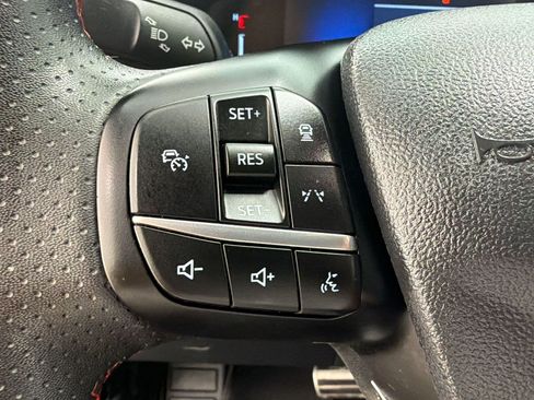 Certified 2023 Ford Escape ST-Line w/ Tech Pack #1 FWD image 16