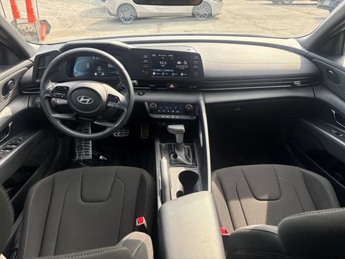Used 2026 Hyundai Elantra Sport FWD image 23