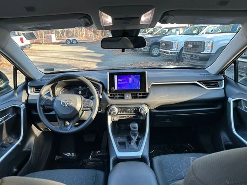 Used 2024 Toyota RAV4 XLE image 25