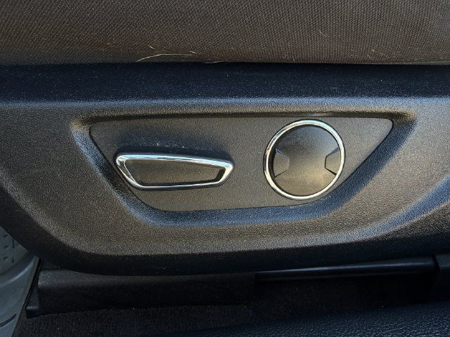Used 2015 Ford Mustang Coupe RWD image 23