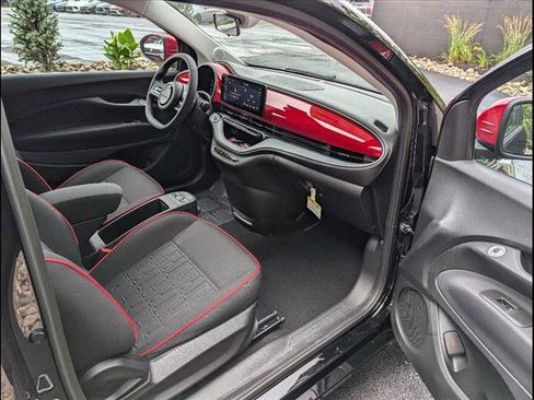 Used 2024 FIAT 500 e (RED) image 11