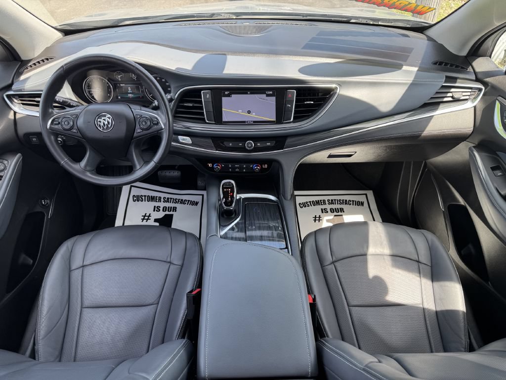 Used 2018 Buick Enclave Essence FWD image 7