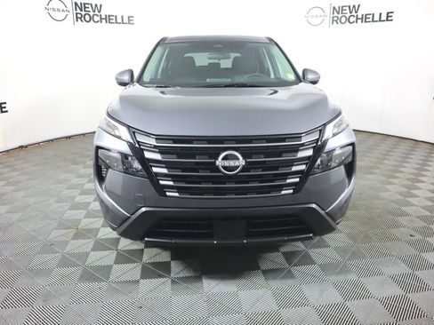 New 2026 Nissan Rogue SV AWD/4WD image 2