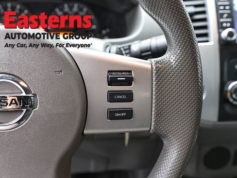 Used 2019 Nissan Frontier SV image 16