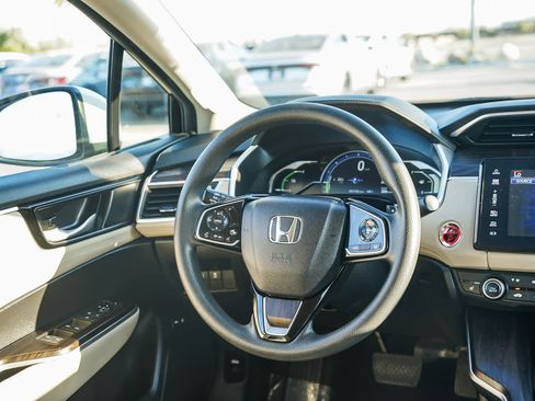 Used 2020 Honda Clarity image 10