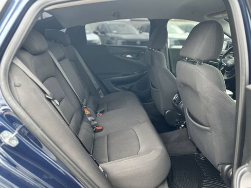 Used 2020 Chevrolet Malibu LT image 12