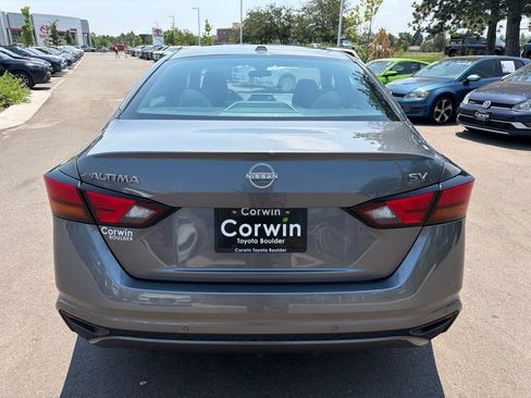 Used 2024 Nissan Altima 2.5 SV FWD image 7