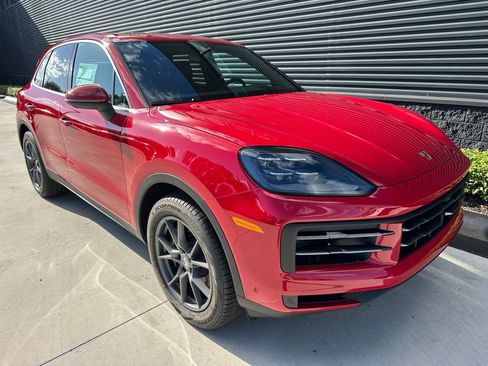 Used 2026 Porsche Cayenne AWD/4WD image 11