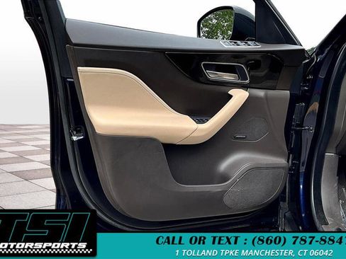 Used 2020 Jaguar F-PACE Prestige image 23