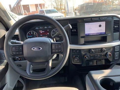 New 2024 Ford F450 XL w/ XL Chrome Package image 9