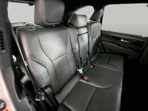 Used 2025 Lexus LX 600 4WD w/ Accessory Package (2T) image 19