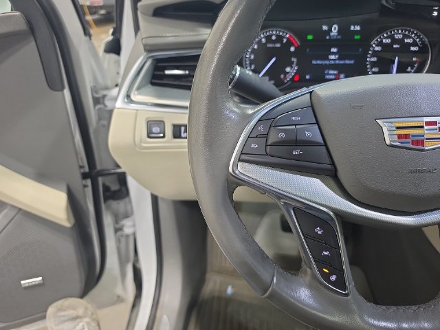 Used 2021 Cadillac XT5 Premium Luxury AWD/4WD image 12