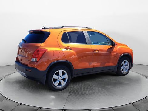 Used 2016 Chevrolet Trax LT w/ LT Sun and Sound Package FWD image 6