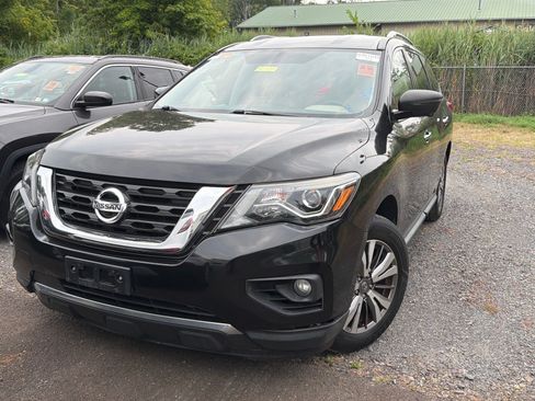 Used 2019 Nissan Pathfinder SL FWD image 1