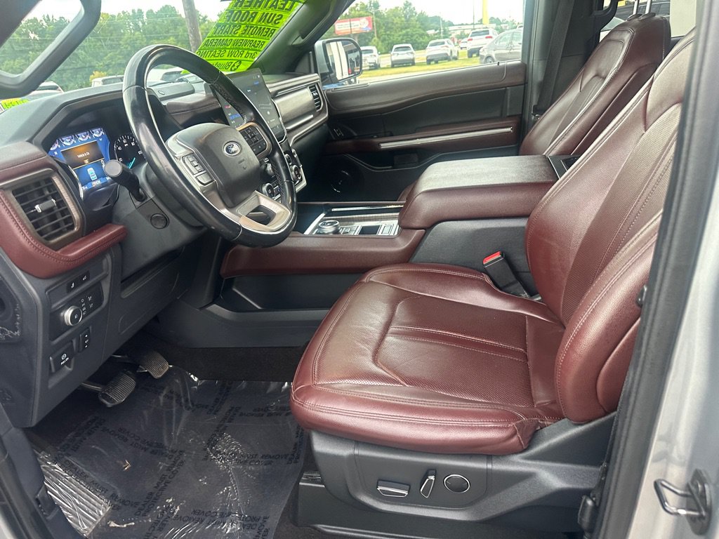 Used 2022 Ford Expedition Limited RWD image 11