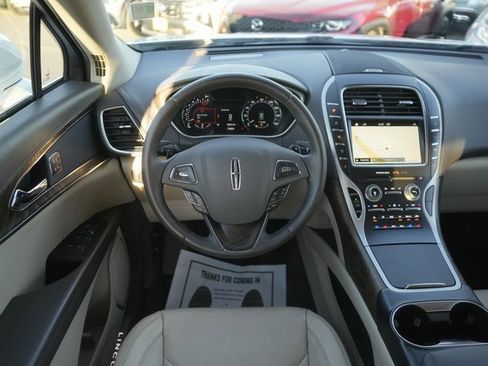 Used 2018 Lincoln MKX Reserve w/ Driver Assistance Package image 22