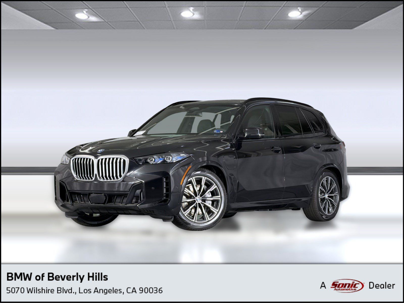 Used 2026 BMW X5 xDrive50e w/ M Sport Package AWD/4WD image 1