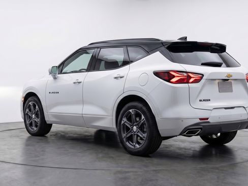 Used 2025 Chevrolet Blazer LT FWD image 6