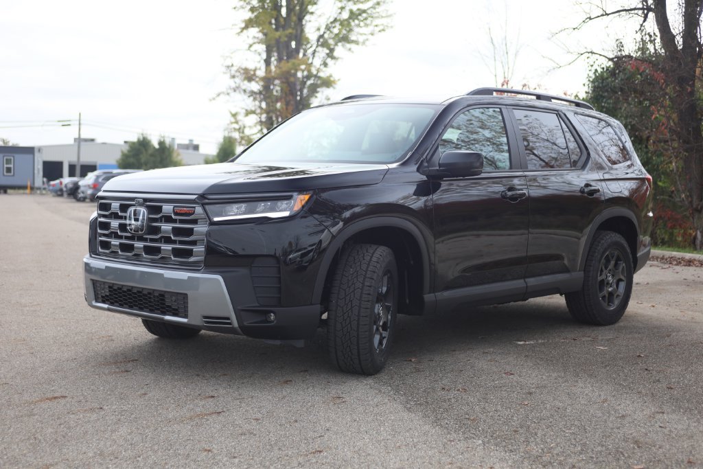 New 2026 Honda Pilot TrailSport image 3