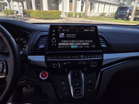 Used 2025 Honda Odyssey Touring image 17