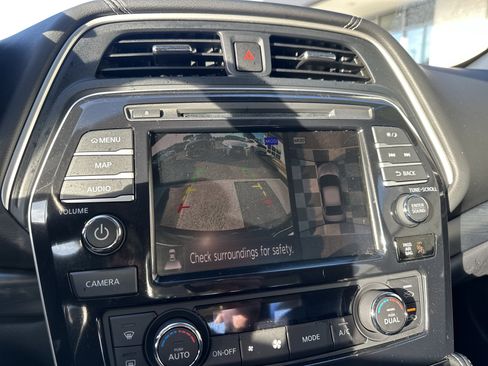 Used 2023 Nissan Maxima Platinum w/ Sport Mat Group image 18