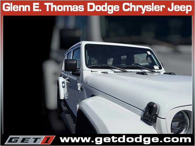 Used 2023 Jeep Wrangler Unlimited Sahara w/ Cold Weather Group AWD/4WD image 6