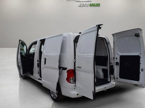 Used 2020 Nissan NV200 SV image 22