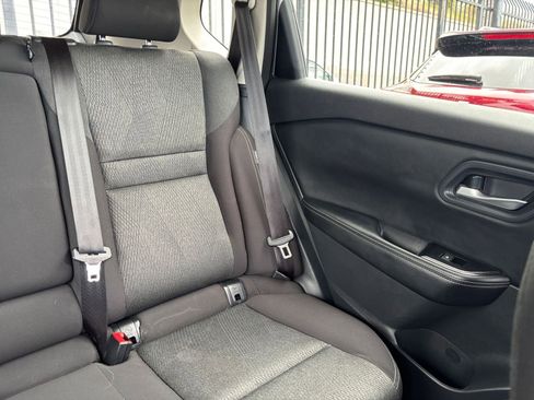 Used 2025 Nissan Rogue SV FWD image 39