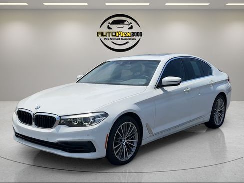 Used 2020 BMW 540i w/ Convenience Package RWD image 3