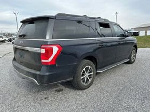 Used 2021 Ford Expedition Max XLT image 5