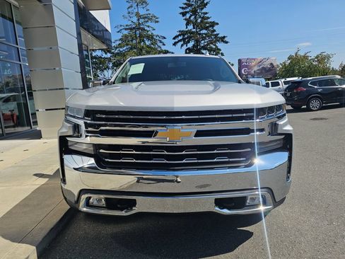 Used 2019 Chevrolet Silverado 1500 LTZ AWD/4WD image 2
